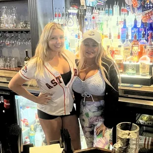 Best Bartenders in Town!