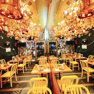 Atmosphere inside the restaurant of Thonglor New york Thai Cuisine