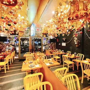 Atmosphere inside the restaurant of Thonglor New york Thai Cuisine