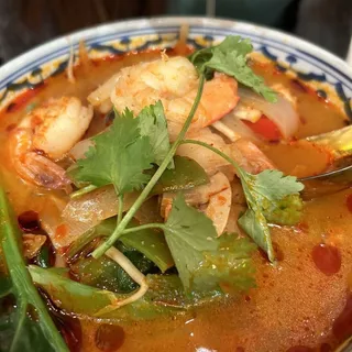 Large Tom Yum Soup (Popular Dish)