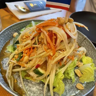 Thonglor Papaya Salad (Gluten Free)