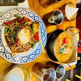 Jeen Juan Curry (Chef recommended)