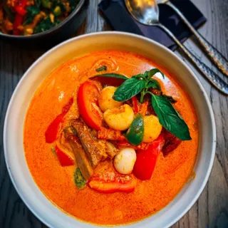 Lychee Curry with Roast Duck