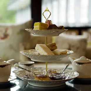 In the spirit of the "old Country", The Thornton Inn features high class high teas with traditional finger foods.