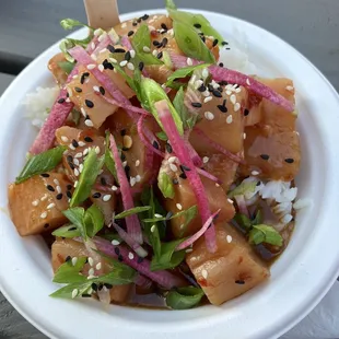 Poke Tuna Bowl: Sooo good!