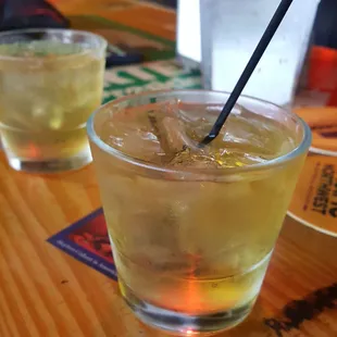 oysters and mussels, drink