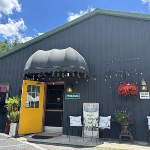 Very quaint and clean exterior entrance. Such a charming, welcoming, countryside place!