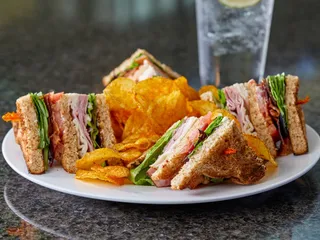 Minnehaha Café