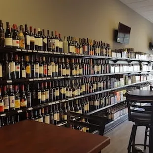 The Tipsy Barrel - Wine Bar, Beer Bar and Cigar Bar - Great Beer and Wine Selection