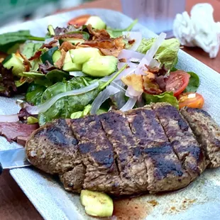 Grilled steak salad