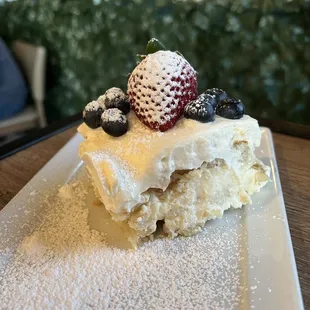 Lemon Limoncello Tiramisu