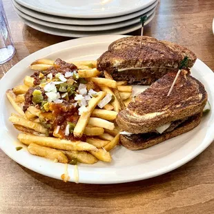 Patty Melt (w/ side of Junkyard Fries)