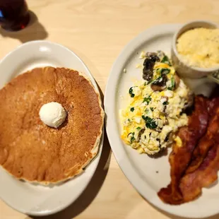 I  Toasted Yolk.. The food and service was amazing