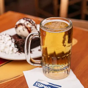 The Tombs Bar Restaurant Georgetown Washington DC