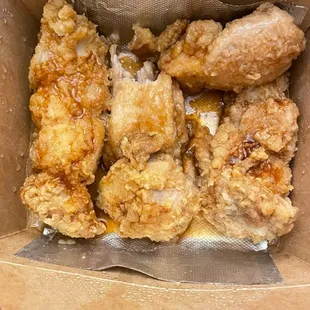 Sad floopy chicken with not enough sauce