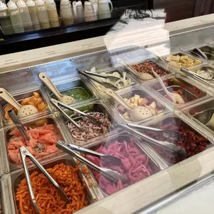 5 toppings with each salad and extra for each