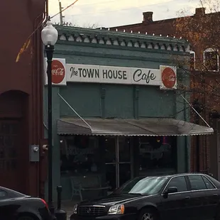 The cozy and comforting Town House Cafe