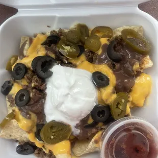 Small nachos, no tomatoes