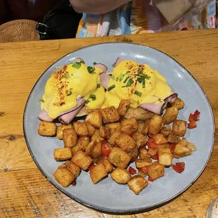 Eggs Benedict