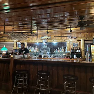Full bar