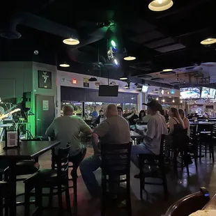 Atmosphere with live band