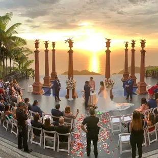 Let us plan your perfect destination wedding