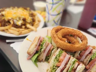 Harry’s Cafe