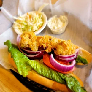 Oyster Po Boy w/coleslaw
