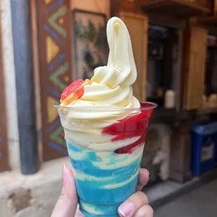 Pineapple coconut float