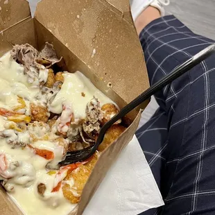 philly cheesesteak tots