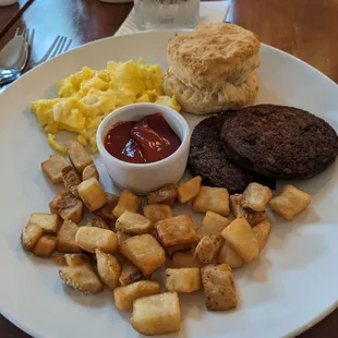 Shaker breakfast with sausage $11
