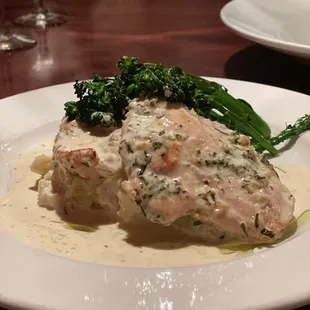 Chicken, garlic mashed potatoes and broccolini