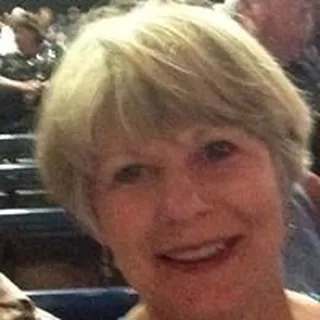 Dee S.