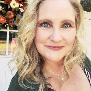 Donna R.