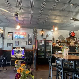 Jukebox with a great selection of Blues/Soul music.