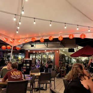 Nice entertainment.  Love my music like every day. Every day.