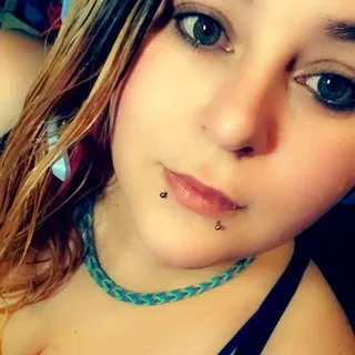 Shannon R.