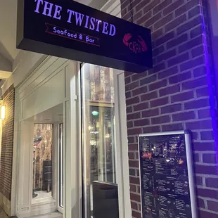 the outside of the restaurant