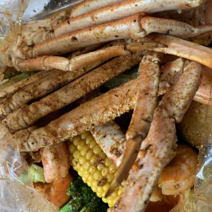 2lb Boil Bag with Crab Legs &amp; Headless Shrimp w/ added broccoli