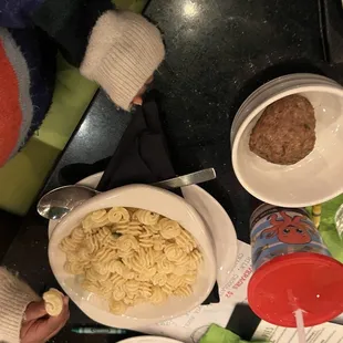 Kids pasta and meatball