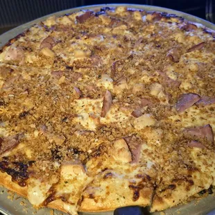 Chicken cordon bleu pizza (February 2024 special of the month)