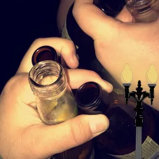 Triple fisting?
