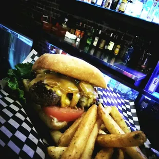 Candied BACON CHEESEBURGER!! AND SEAT SALT FRIES!