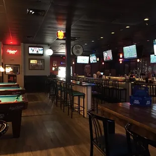 Delicious food. Best wings and pizza.