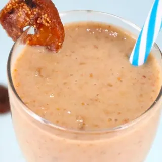 Anjeer (fig) w/ Dates Milkshake