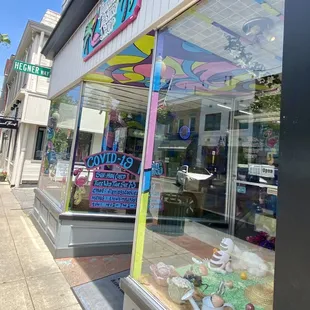 Front entrance to bakery