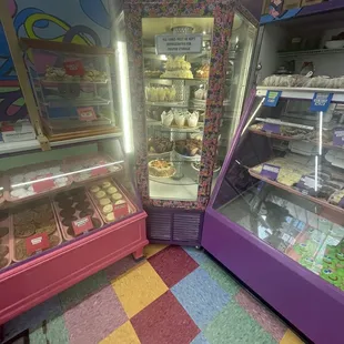 Cupcake and cake display