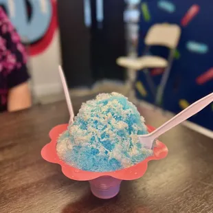 Blue Raspberry Shaved Ice w/ Ice Cap ($6.50)
