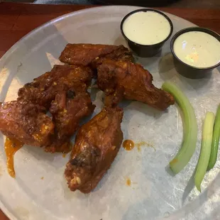 Spicy garlic (1 lb naked) wings