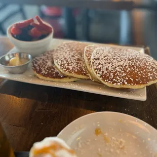 Kid&apos;s menu pancakes